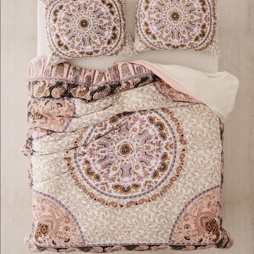 UO Myra Paisley Jersey Duvet Cover Queen